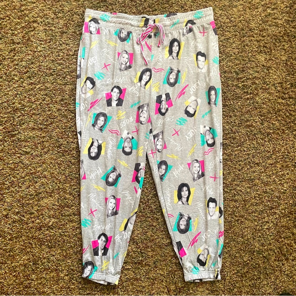 Friends The Television Series Gray Lounge Pants with Cast Photos NWOT size XL